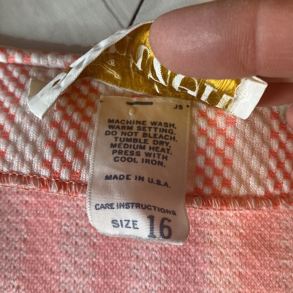 Jantzen Vintage Pink Striped Button Up Knit Golf Vest 70's Size 16 - Picture 9 of 9
